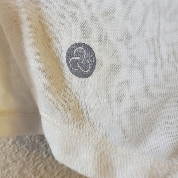 Zella Women's Ivory Muscle Top. Size M - Picture 4 of 6